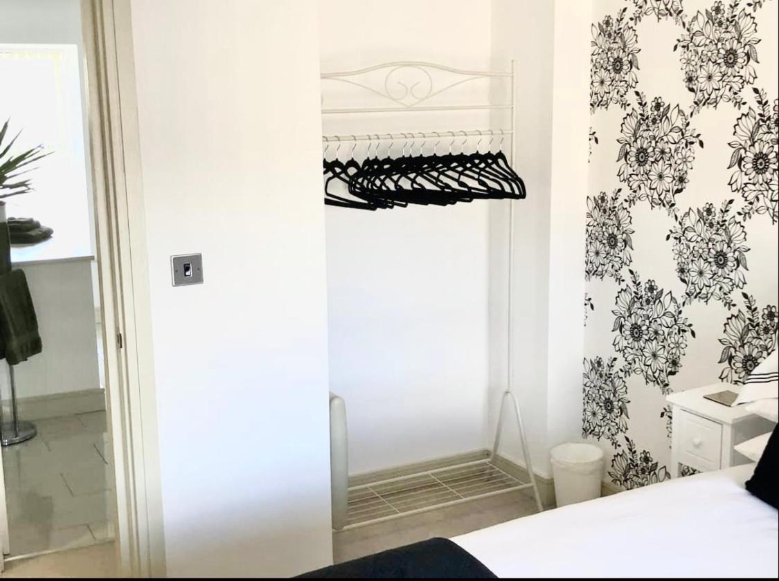Stylish, Spacious 1 Bedroomed Maisonette In Otley. 奥特利 外观 照片